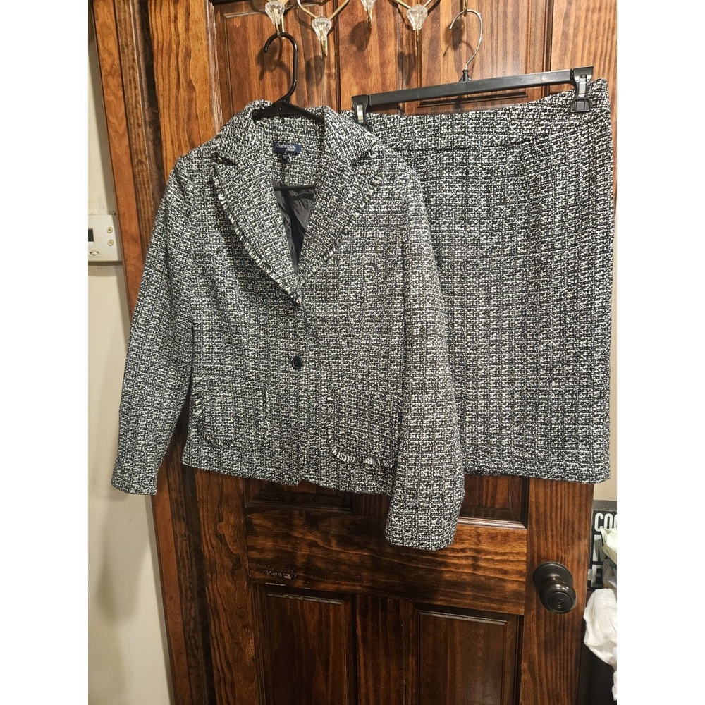 Chadwicks of Boston Tweed Skirt Suit Basket Weave Fringe Edge Black White 6